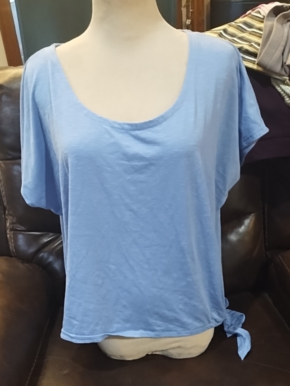 Daniel Cremieux Light Blue Scoop Neck Short Sleeve Tie-Hem Top